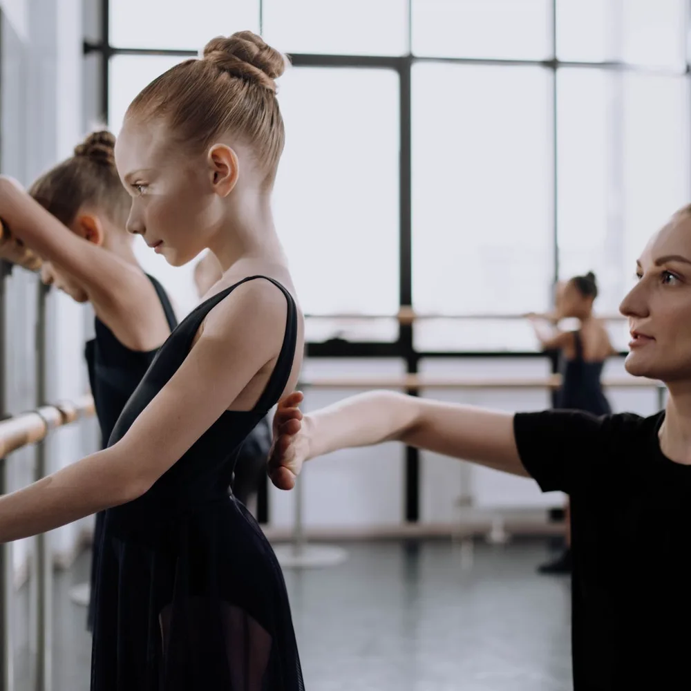 Backstage – Escola de Dança e Artes Performativas